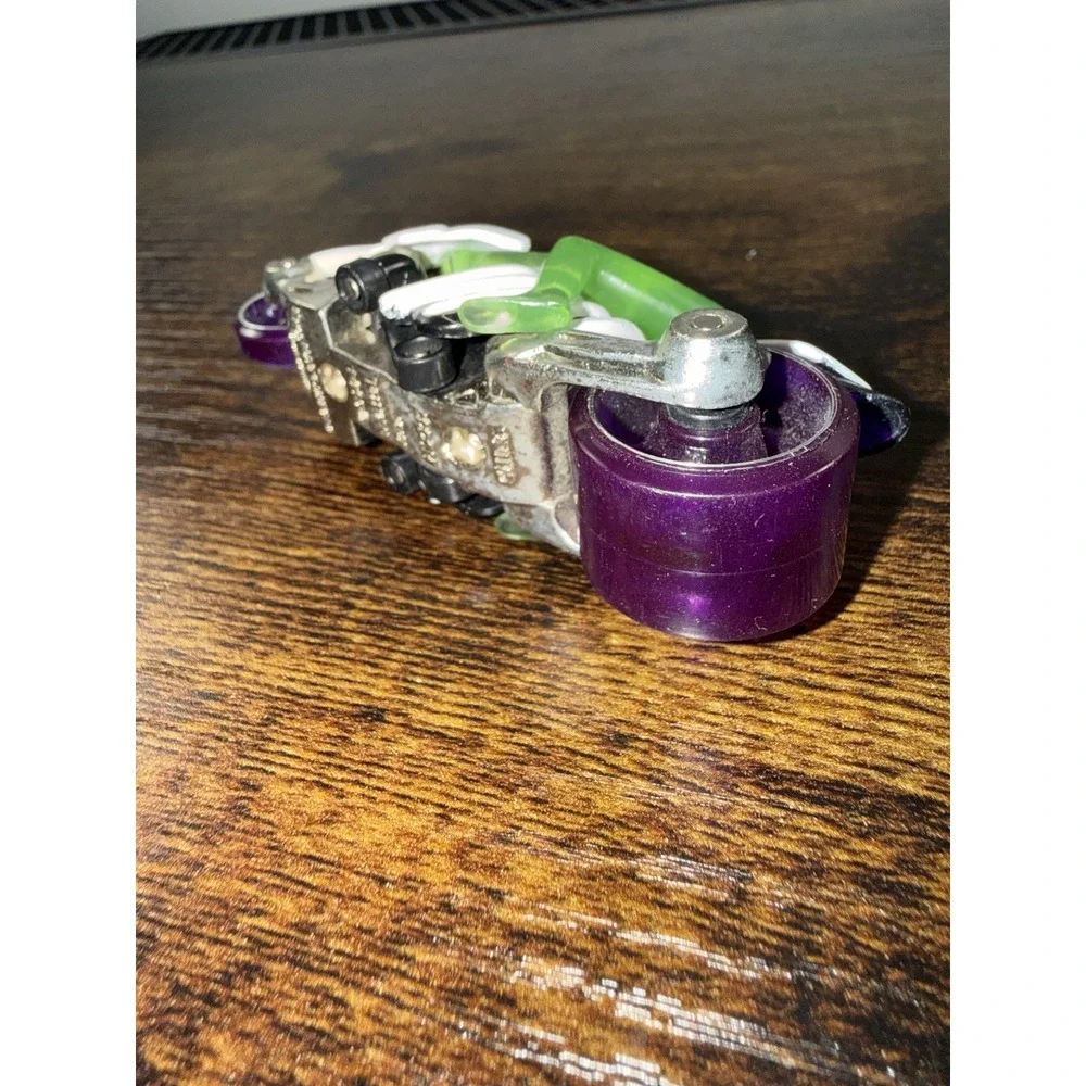 2004 Hot Wheels Thunder Cycles Bone Beast 
